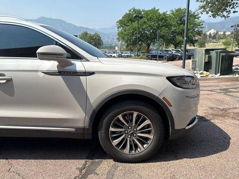 Certified 2023 Lincoln Nautilus AWD w/ Premium Package image 33