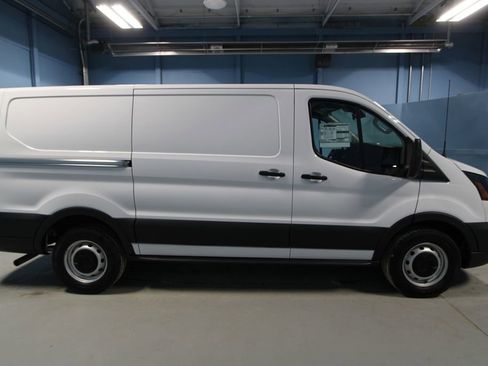 Used 2024 Ford Transit 150 Low Roof RWD image 30