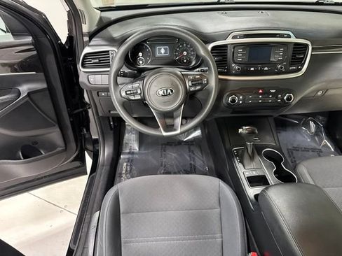 Used 2016 Kia Sorento AWD image 13