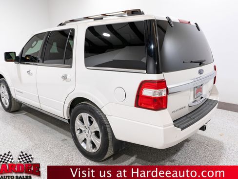 Used 2017 Ford Expedition Platinum image 3