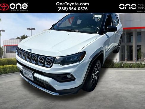 Used 2025 Jeep Compass Limited AWD/4WD image 1
