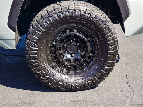 Used 2023 Toyota Tundra Limited w/ TRD Off-Road Package image 11