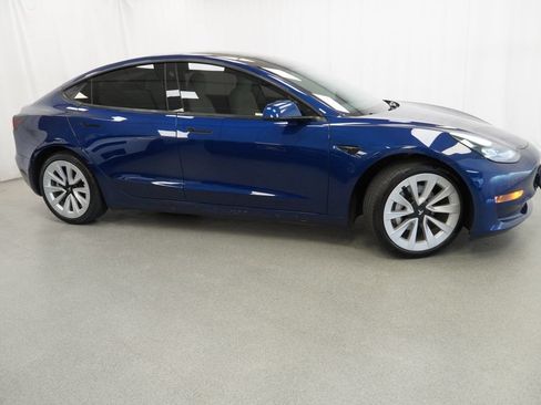 Used 2021 Tesla Model 3 Long Range AWD/4WD image 5