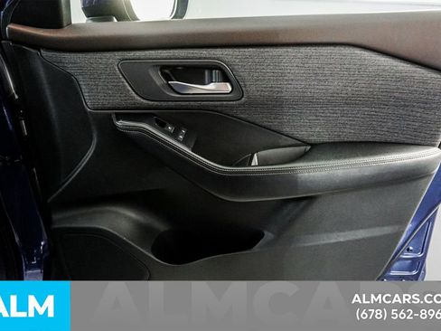 Used 2023 Nissan Rogue SV FWD image 43