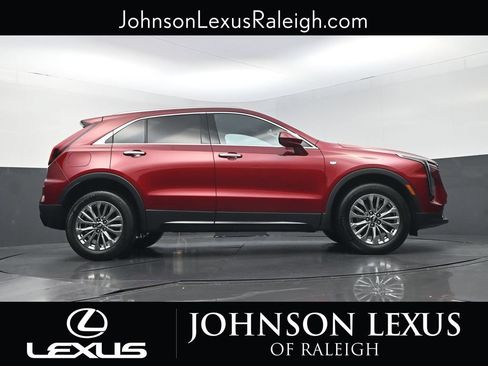 Used 2025 Cadillac XT4 Premium Luxury FWD image 20