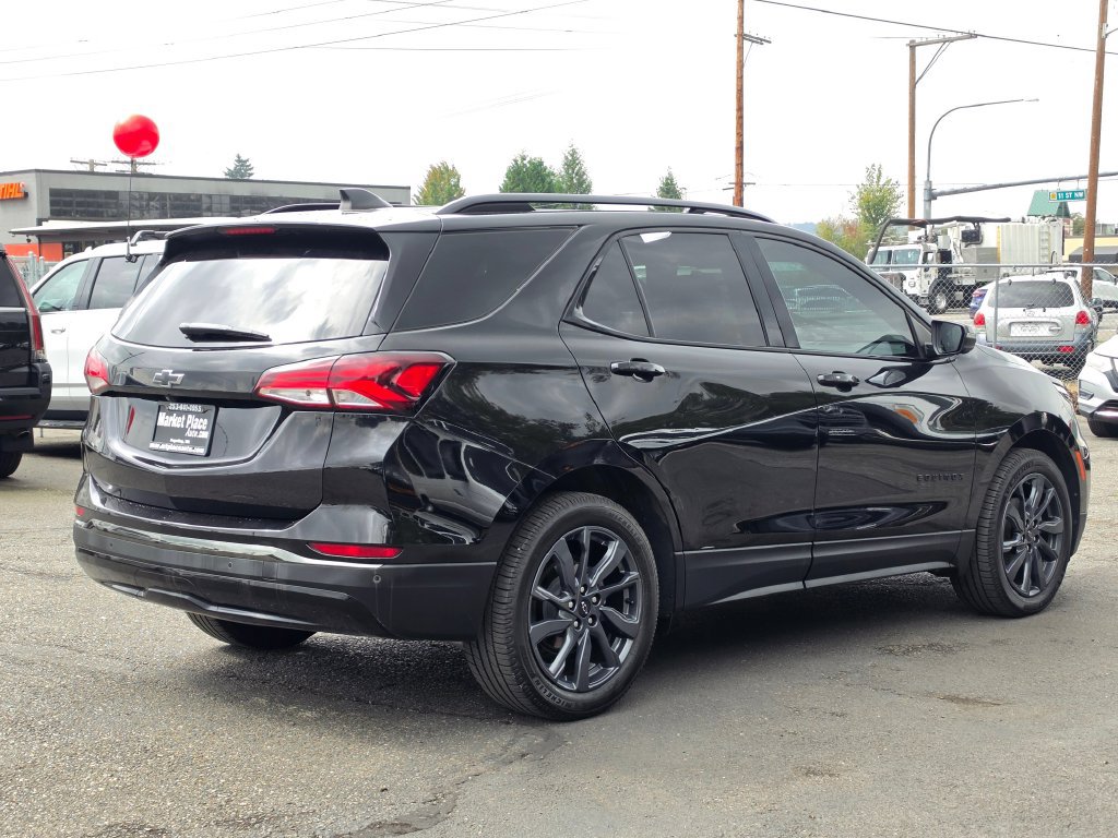 Used 2022 Chevrolet Equinox RS w/ RS Leather Package AWD/4WD image 6