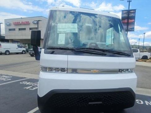 New 2025 Chevrolet Brightdrop 600 FWD image 3