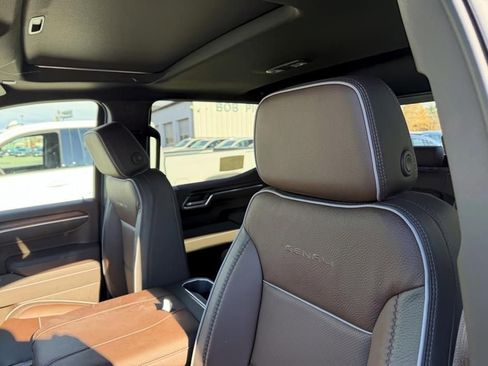 New 2026 GMC Sierra 1500 Denali image 10