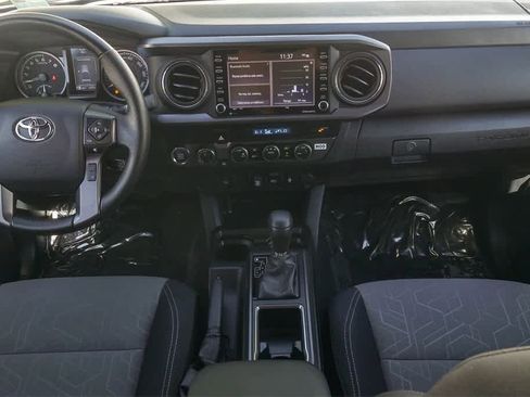 Used 2023 Toyota Tacoma TRD Sport image 11