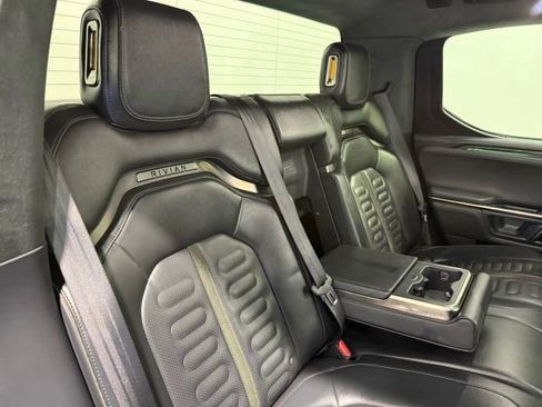 Used 2022 Rivian R1T Adventure image 29