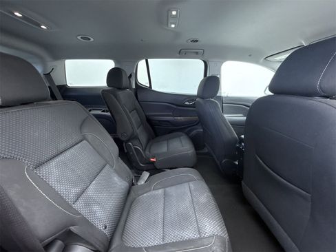 Used 2022 GMC Acadia SLE w/ Driver Convenience Package image 32