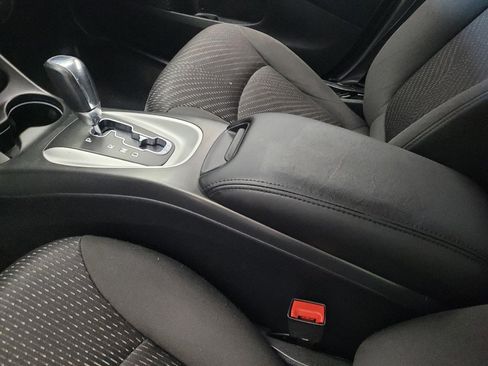 Used 2017 Dodge Journey SE w/ Flexible Seating Group FWD image 26