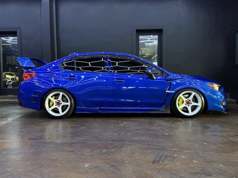 Used 2019 Subaru WRX STI AWD/4WD image 10