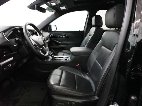 Used 2023 Chevrolet Traverse RS AWD/4WD image 12