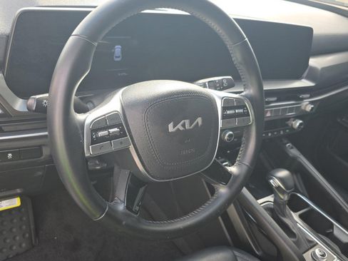 Used 2024 Kia Telluride S w/ S Sunroof Package FWD image 12