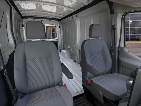 New 2026 Ford Transit 250 148 Medium Roof RWD image 10