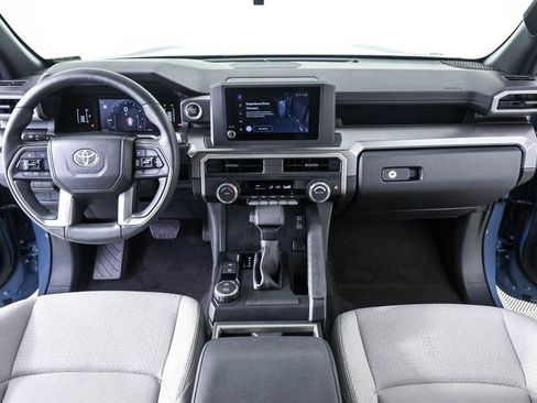 Used 2025 Toyota 4Runner SR5 RWD image 18