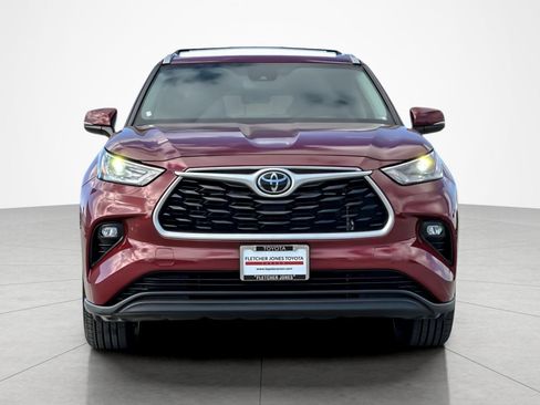 Used 2023 Toyota Highlander XLE image 8