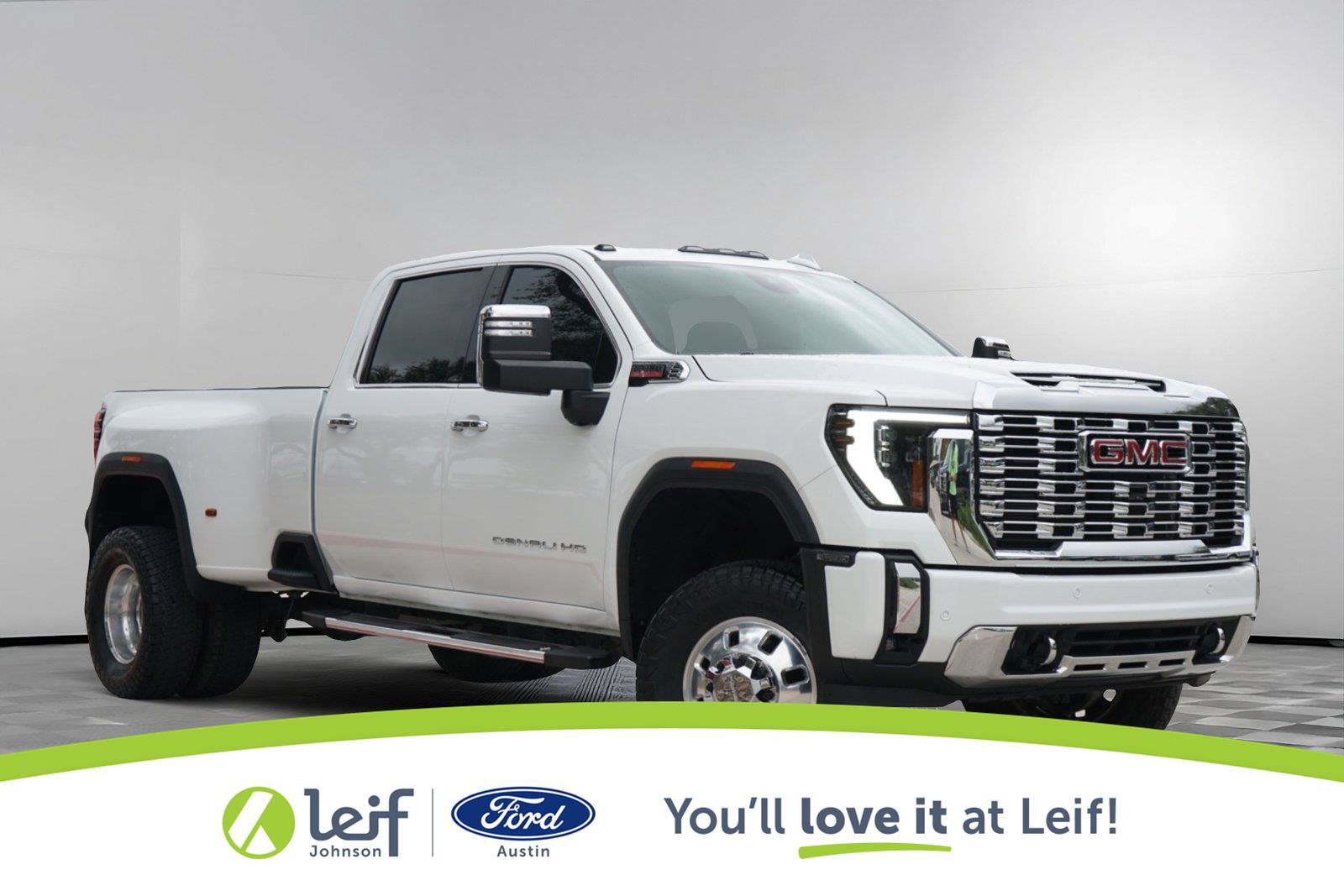 Used 2024 GMC Sierra 3500 Denali AWD/4WD image 1