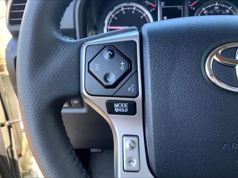 Used 2022 Toyota 4Runner Limited AWD/4WD image 24