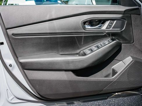 Used 2025 Honda Accord Touring image 19