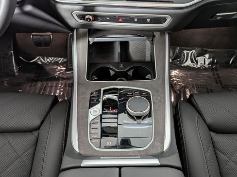 Used 2025 BMW X5 xDrive40i w/ M Sport Package AWD/4WD image 40