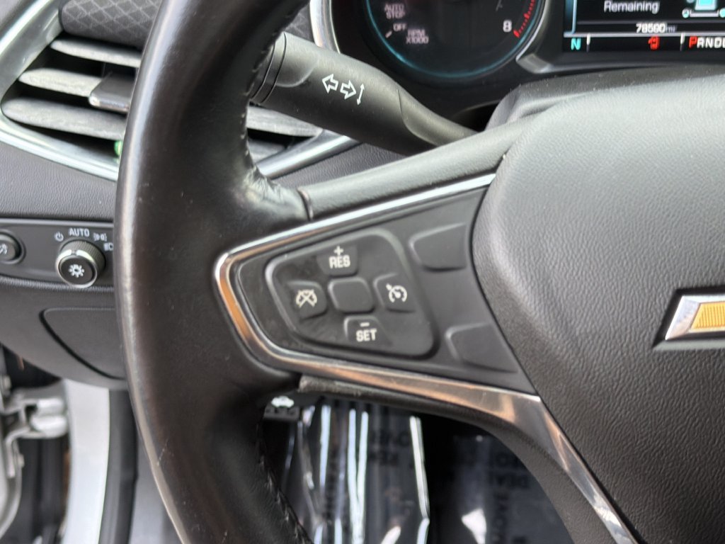 Used 2018 Chevrolet Malibu LT FWD image 24