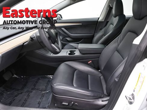 Used 2023 Tesla Model 3 Standard Range image 14