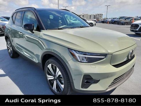 Used 2023 Volvo XC40 Recharge Plus AWD/4WD image 8