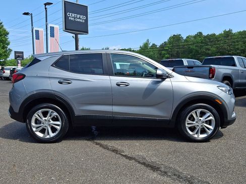 Used 2023 Buick Encore GX Preferred w/ Cold Weather Comfort Package FWD image 7