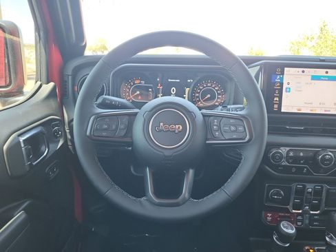 New 2025 Jeep Wrangler Unlimited Rubicon w/ Convenience Group image 9