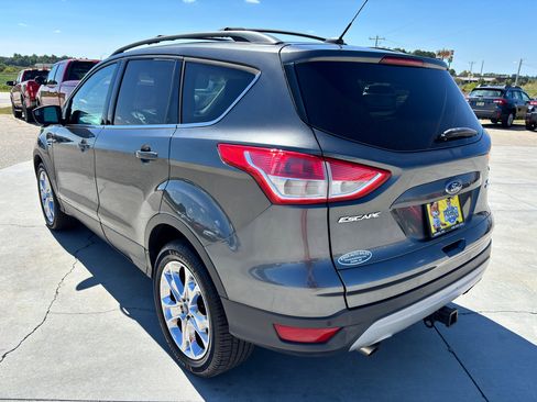 Used 2016 Ford Escape SE w/ Equipment Group 201A image 6