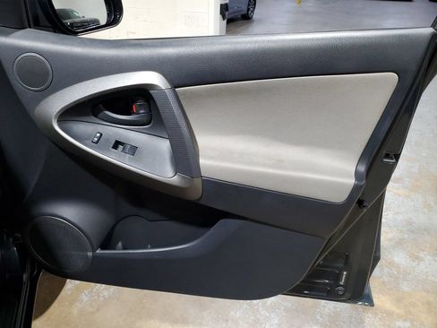 Used 2009 Toyota RAV4 2WD V6 image 15