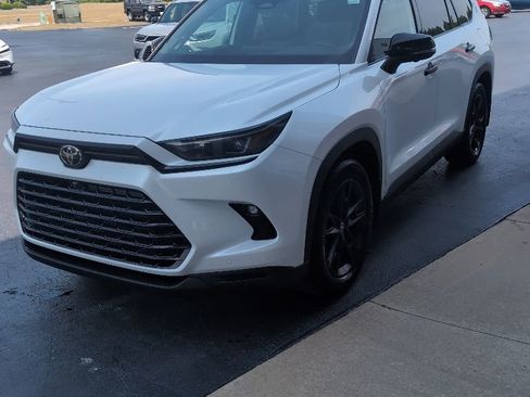 Used 2026 Toyota Grand Highlander AWD Hybrid image 1