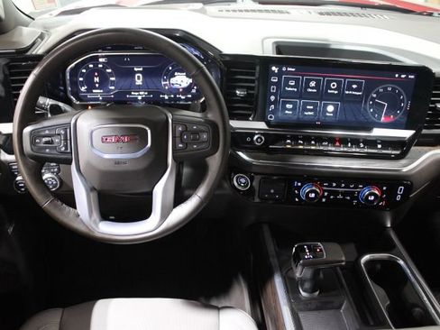Used 2024 GMC Sierra 1500 SLT w/ SLT Premium Plus Package AWD/4WD image 32