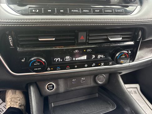 Used 2021 Nissan Rogue SL w/ Premium Package AWD/4WD image 31