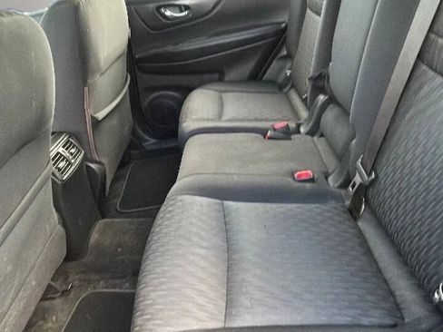 Used 2017 Nissan Rogue S FWD image 10