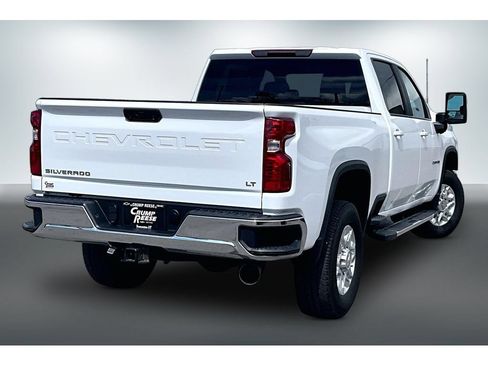 Used 2025 Chevrolet Silverado 2500 LT AWD/4WD image 6