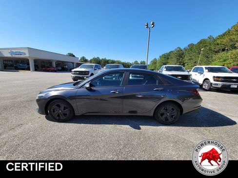 Used 2021 Hyundai Elantra SEL w/ Convenience Package FWD image 1