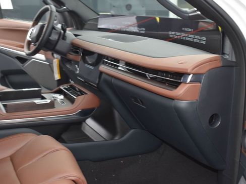 New 2025 Lincoln Navigator L Reserve image 12