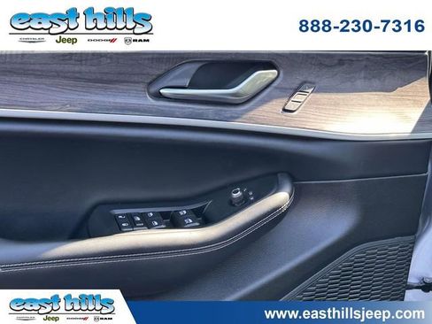 Certified 2023 Jeep Grand Cherokee L Limited AWD/4WD image 14
