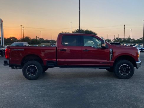 Used 2025 Ford F250 XLT w/ Tremor Off-Road Package AWD/4WD image 4