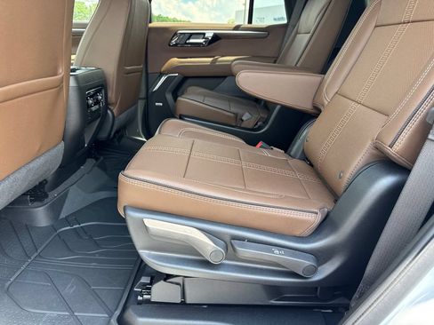 New 2026 Chevrolet Tahoe High Country AWD/4WD image 22