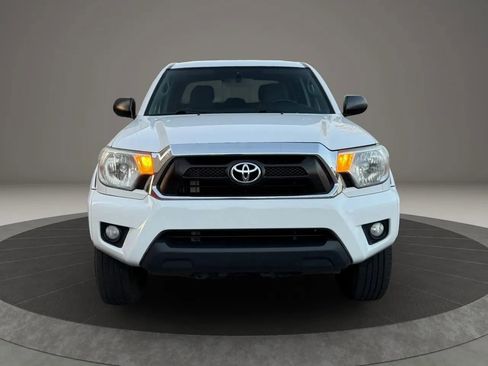 Used 2012 Toyota Tacoma PreRunner w/ SR5 Pkg RWD image 2