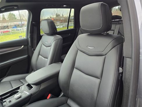 Used 2021 Cadillac XT6 Luxury image 23