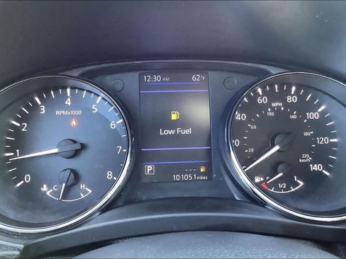 Used 2020 Nissan Rogue SV AWD/4WD image 22