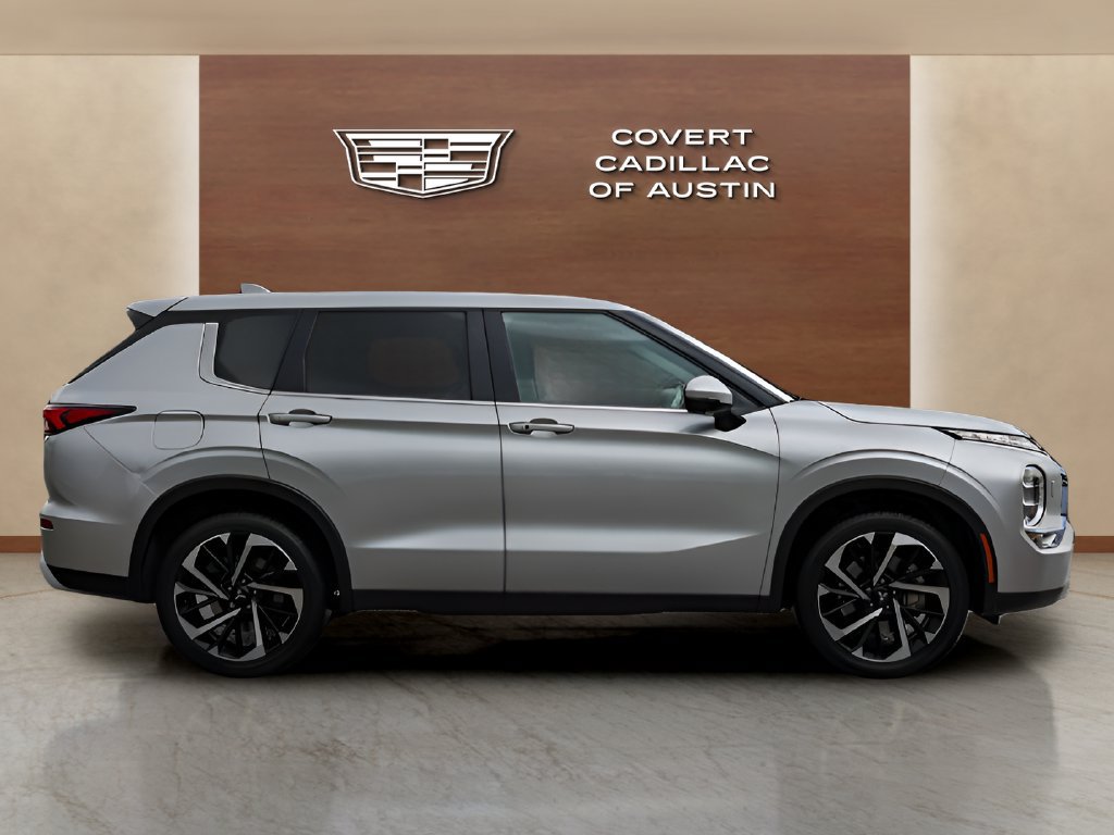 Used 2022 Mitsubishi Outlander SE AWD/4WD image 5