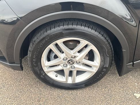 Used 2021 Toyota C-HR LE image 36