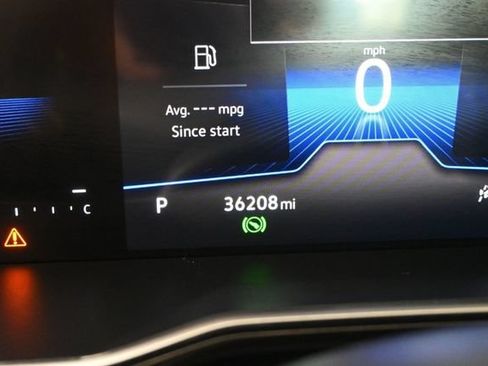 Used 2024 Volkswagen Jetta SE w/ Panoramic Sunroof Package FWD image 18