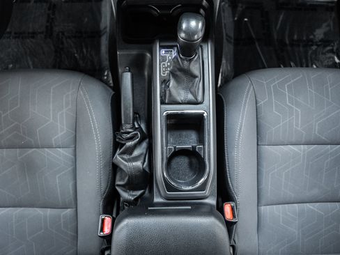 Used 2019 Toyota Tacoma TRD Sport image 33